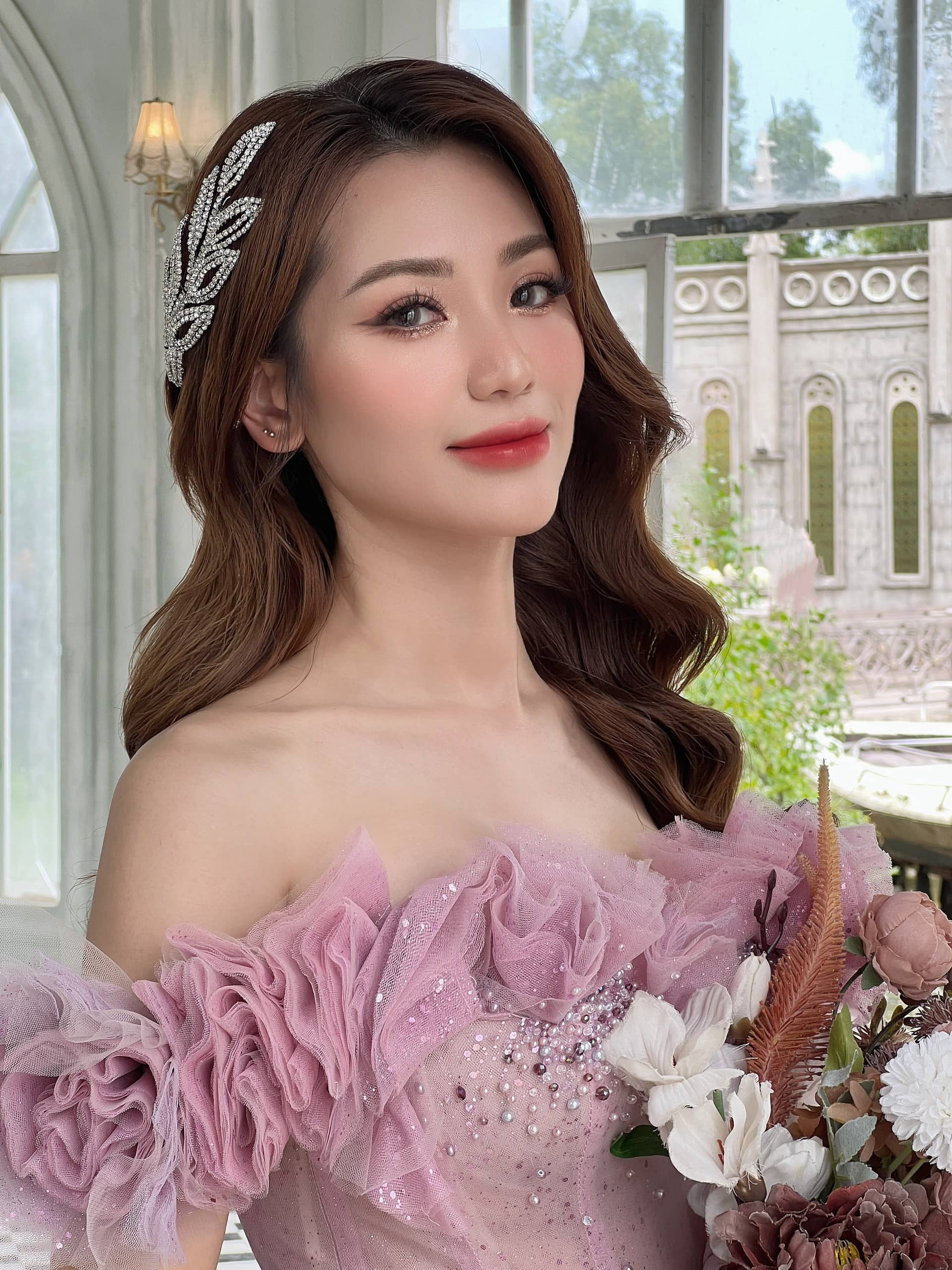 Top 6 Kiểu Trang điểm Cô Dâu Hot Nhất Năm 2023 Ren Bridal 